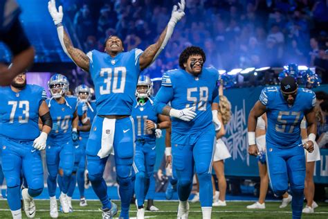 Roar of Excellence: Detroit Lions' 10 Most Outstanding Players .